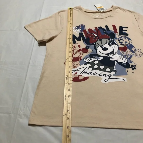 NWT Disney Minnie Mouse Women’s Short Sleeve Brazilian Sand Graphic Tee S - Picture 4 of 9